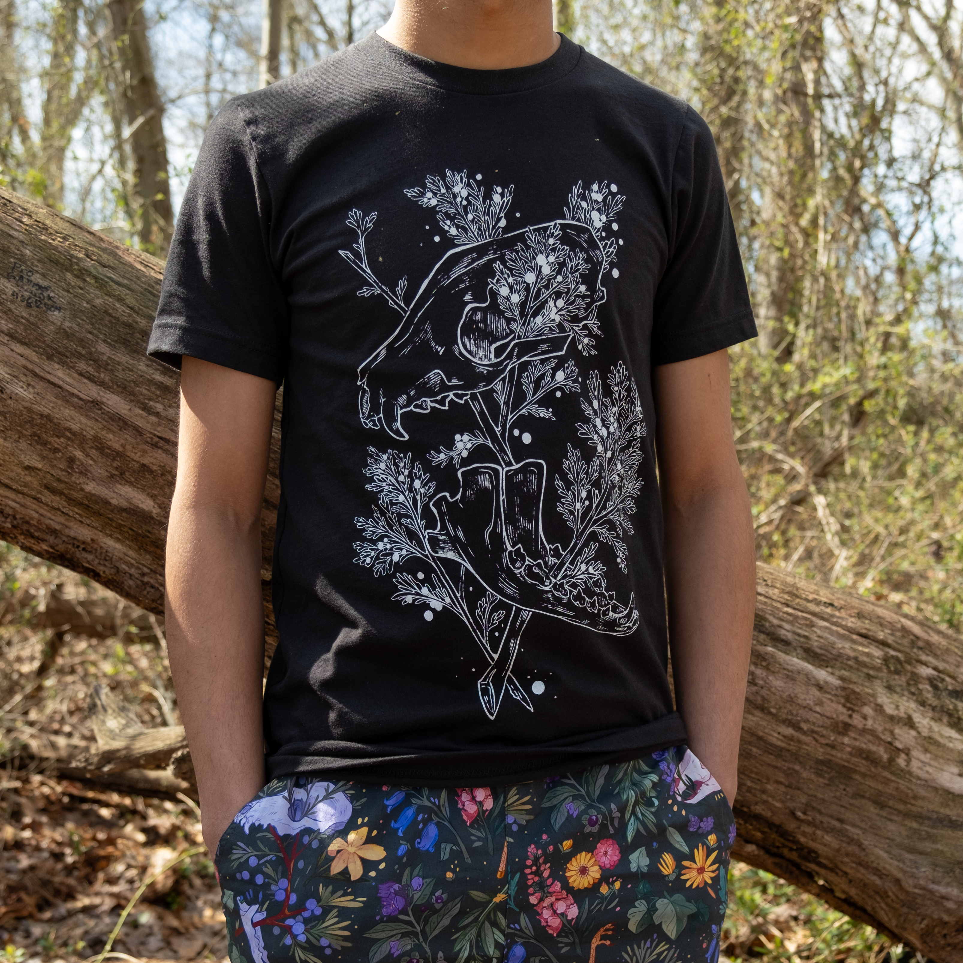 [SCREENPRINTED TEE SHIRT] Witch's Garden **WILL SHIP AFTER 3/27