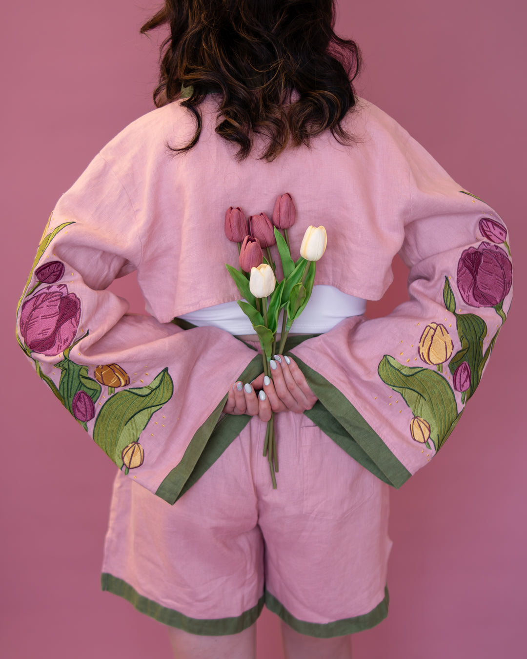 [LINEN BOLERO] Tulip Bouquet