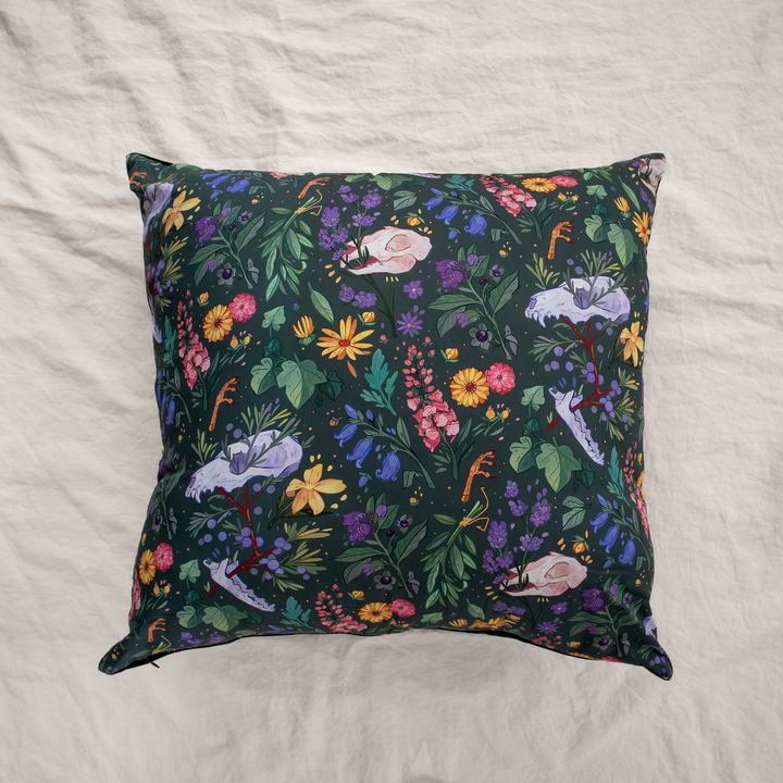 COMING FEB/MARCH [COTTON VELVET PILLOW COVER] Witch's Garden