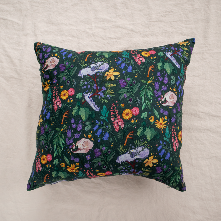 COMING FEB/MARCH [COTTON/LINEN PILLOW COVER] Witch's Garden