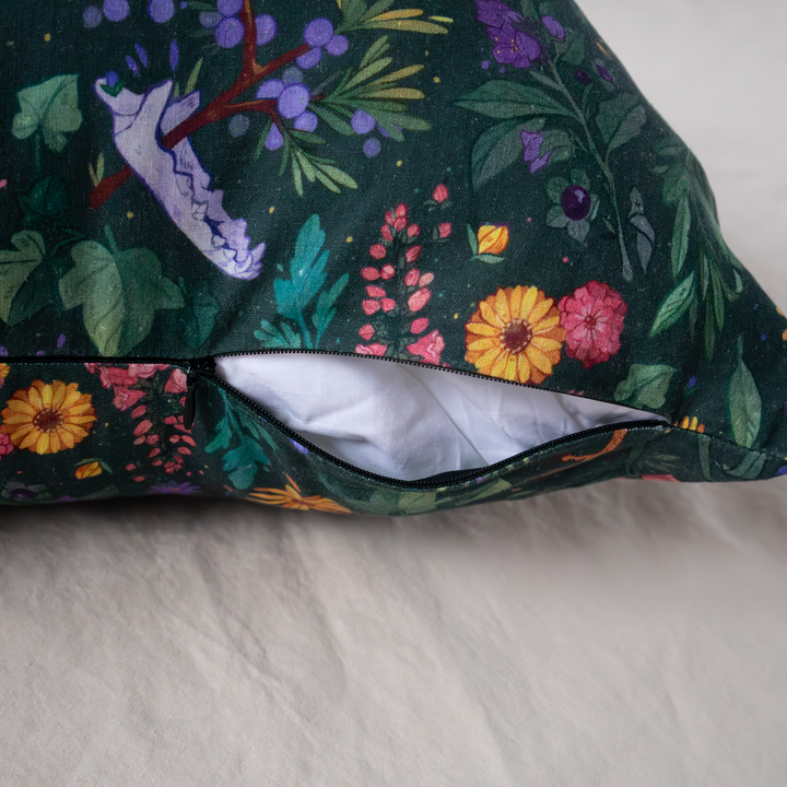 COMING FEB/MARCH [COTTON/LINEN PILLOW COVER] Witch's Garden
