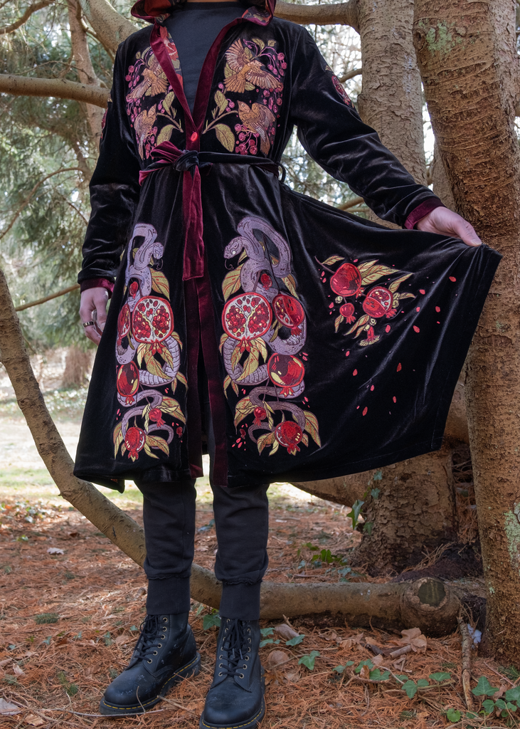 read the description! [VELVET LONGLINE COAT] Scarlet Garden