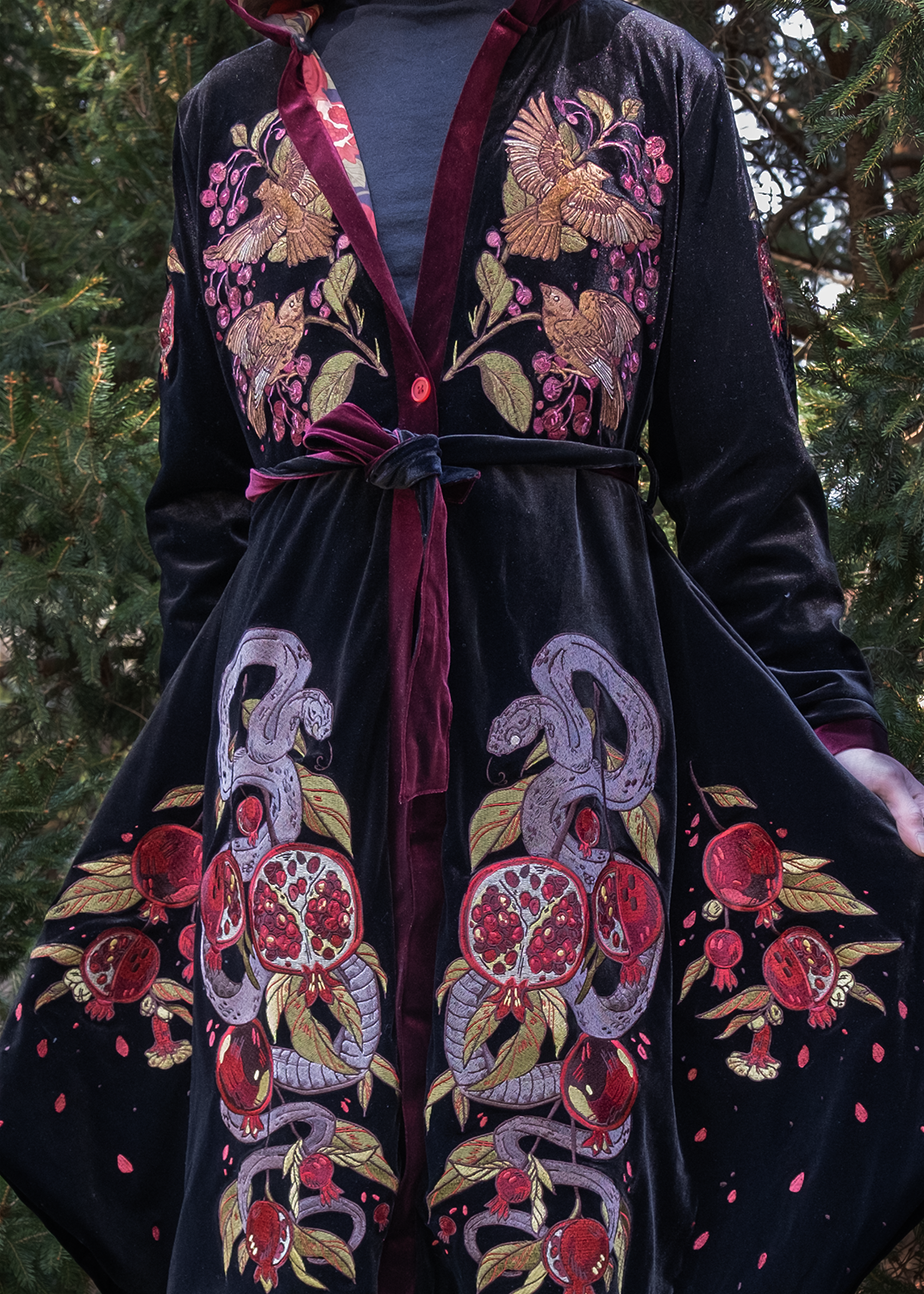 ** read the description! [VELVET LONGLINE COAT] Scarlet Garden